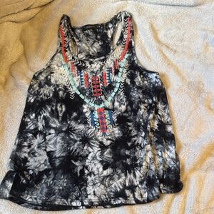 MagNolia’s || Tie-Dye Tribal Stitch Tank (M)
